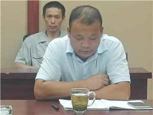 工会主席瞿幼中发言1_副本.jpg 工会主席瞿幼中发言1_副本.jpg